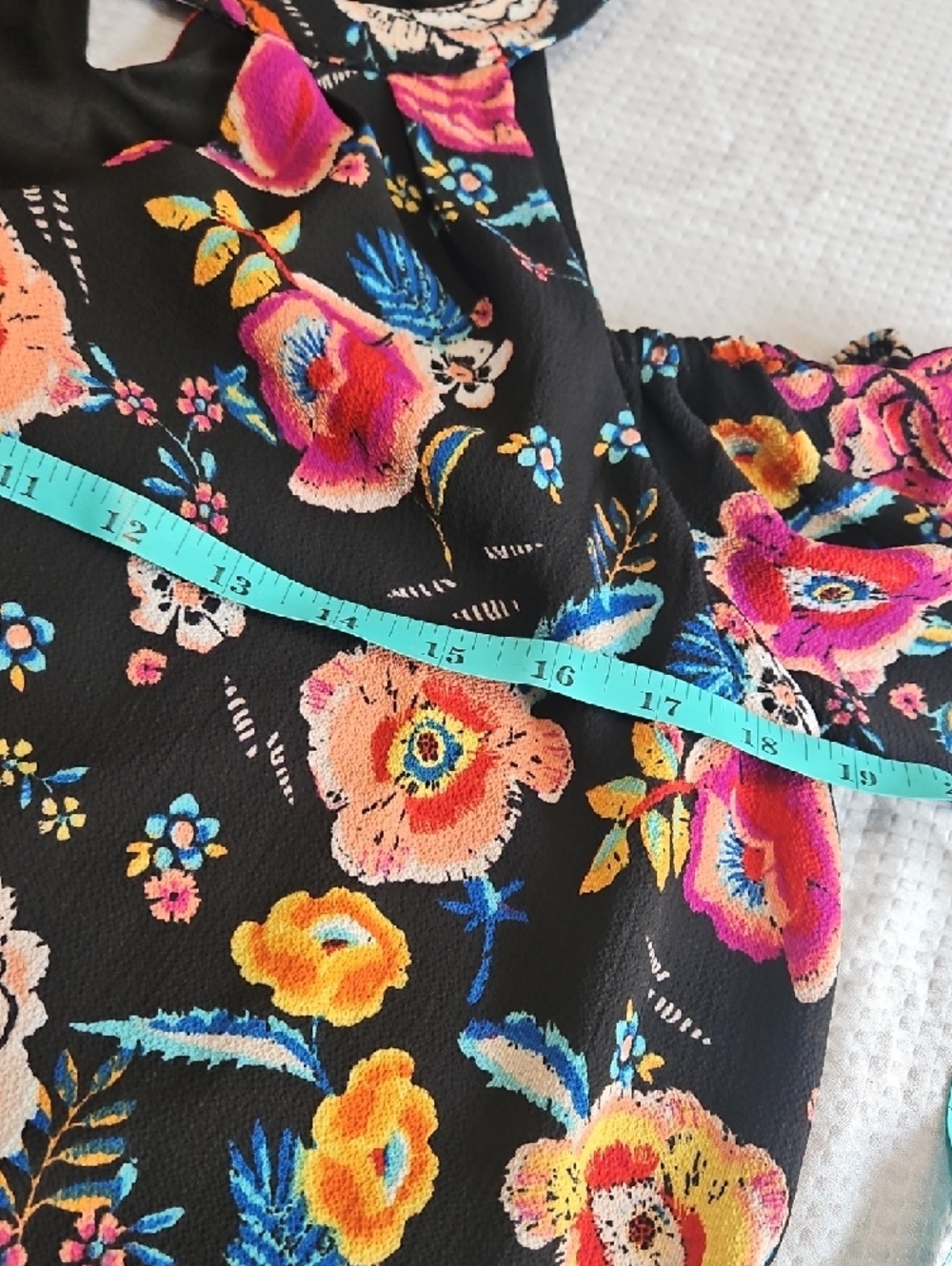 Lily Rose Black Shift Cold Shoulder Dress Gorgeous Floral Print MED - Picture 10 of 14